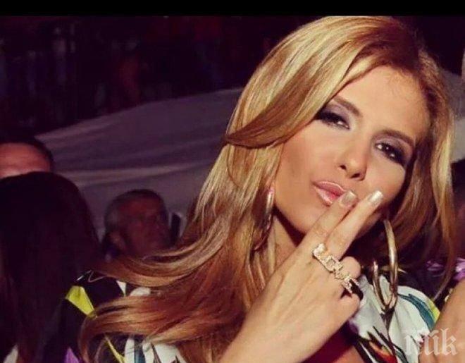 Горещ флирт! Анелия лудна по Станислав Манолев - сваля го пред всички