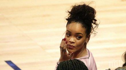 риана новото лице диор