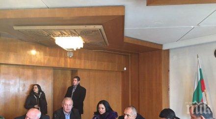 бойко борисов събра оперативен щаб смолян заради бедствието