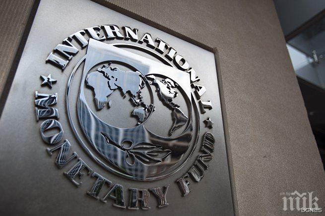 Киев получи първия транш от помощта на МВФ