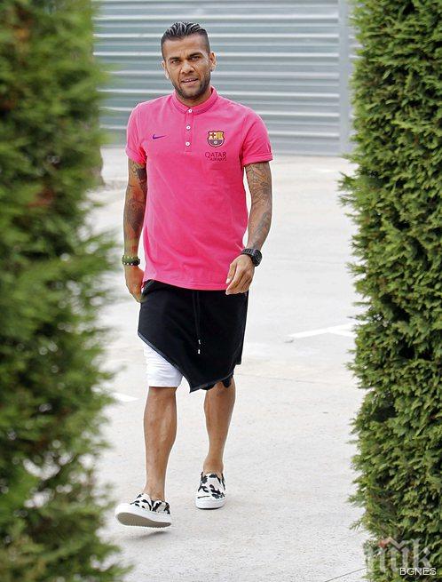 Барса ще преговаря с Алвес след Ел Класико 