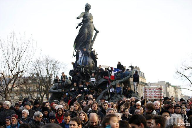 Населението на Париж изненадващо се топи
