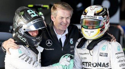 розберг хамилтън пилотира истински световен шампион