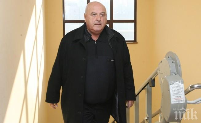 Венци Стефанов нападна играчите на Славия: Мислят си, че е та*ак работа