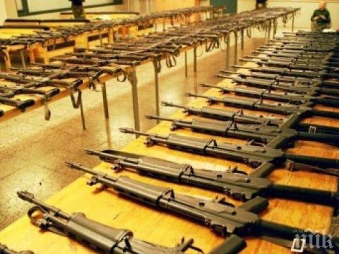 Босна и Херцеговина дари 550 тона оръжие и боеприпаси на Ирак