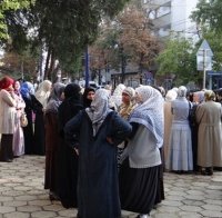 Събирането на мюсюлманите пред съда е незаконно