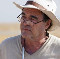 Оливър Стоун издаде книга с конспирации 