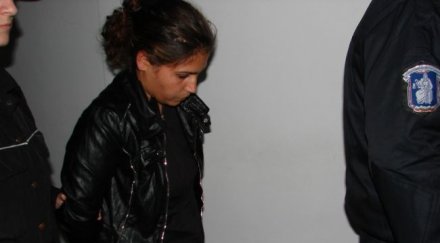 обвинената убийството свобода остава ареста