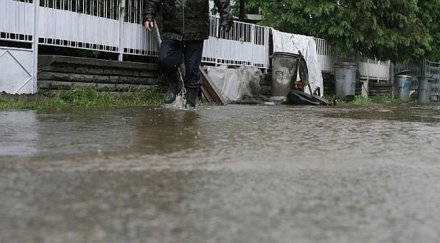 код оранжев пет области бедствено остава положението неделино