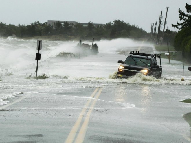 Санди парализира Ню Йорк