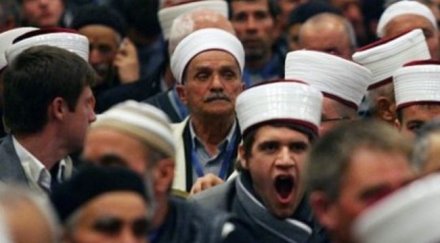 отложиха делото радикален ислям