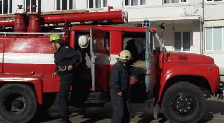 запали детска градина извеждат децата