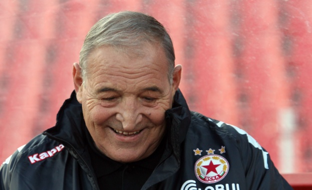 Пената: Локо и ЦСКА е дербито на бездомниците