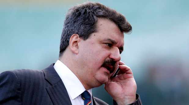 Тодор Батков се разграничи от Кирил Домусчиев