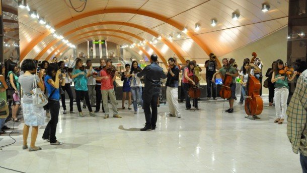 Всеки десети намира любовта в...метрото