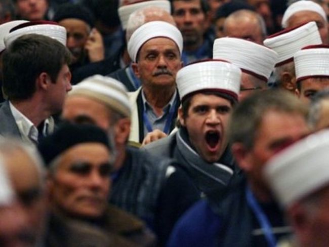 Отложиха делото за радикален ислям