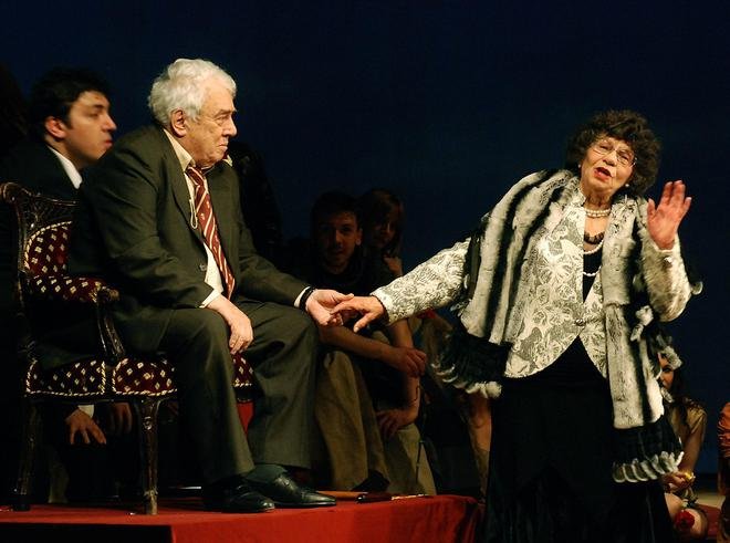 Стоянка Мутафова покрусена от смъртта на Калата