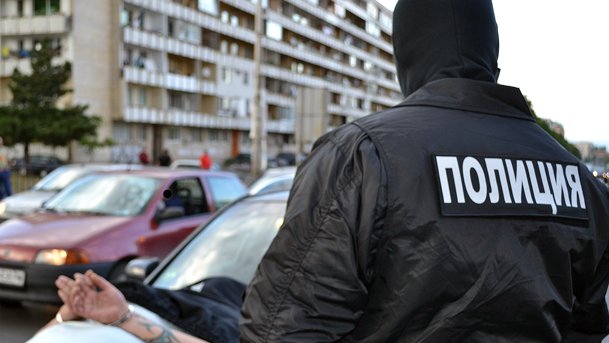 Шеф на наказателен паркинг пердаши на банкет