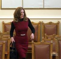 Ангелкова очаква труден сезон