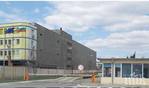 Работниците в Елкабел излизат на протест, орязаха заплатите им наполовина