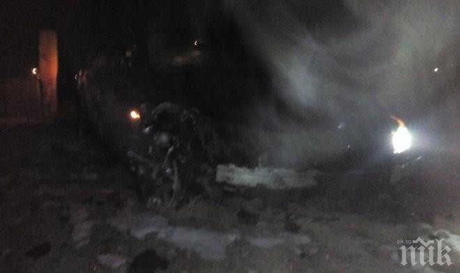 Свирепа катастрофа край Варна! Автобус смаза лека кола