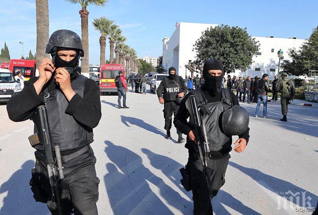 При нападението в Тунис са убити 17 туристи и двама тунизийци