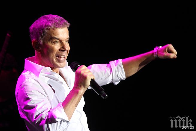 Олег Газманов сподели сцената с родни изпълнители 