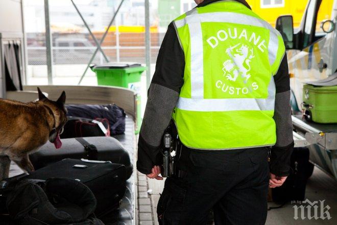 62 румънски полицаи и митничари получиха присъди затвор за корупция