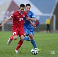 Резил! Вратари спасиха несериозен 