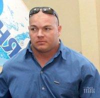 Полицията извършва оглед около починалия щангист Милен Добрев Полицията извършва оглед около починалия щангист Милен Добрев