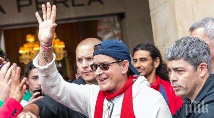 чарли шийн остави 1400 долара бакшиш