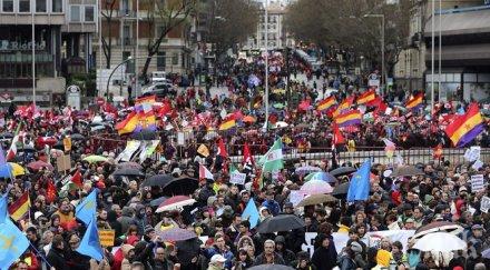 маршът достойнството събра хиляди мадрид