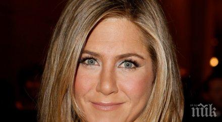 нова клюка холивуд дженифър анистън отменя годежа