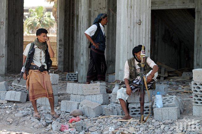 Екстремисти екзекутираха над 25 военни в Йемен