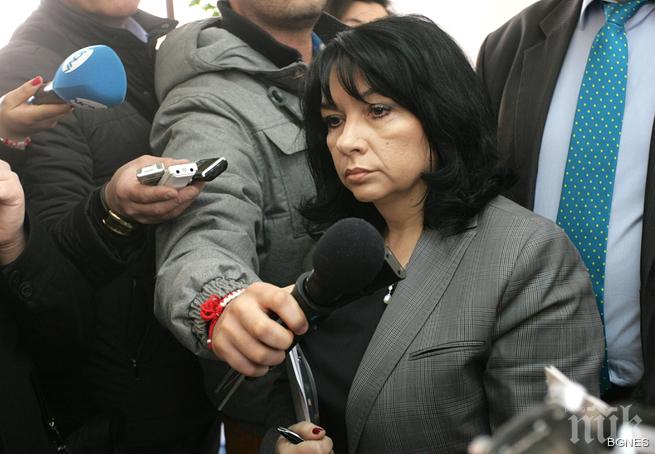 Петкова: Искаме 1,410 млрд. евро от Юнкер за енергетика