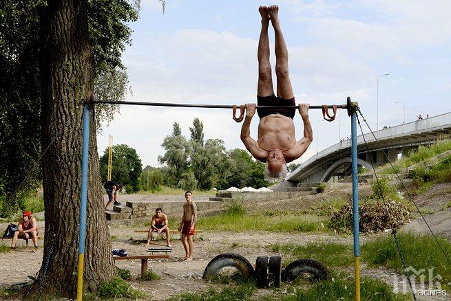 Мъжете спортуват два пъти повече 