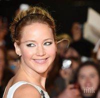 Дженифър Лорънс и Брадли Купър в нови горещи сцени 