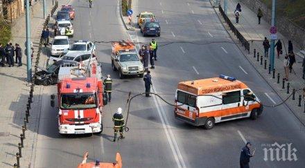 зов помощ годишно момиче тежката катастрофа тунела нуждае спешно кръв