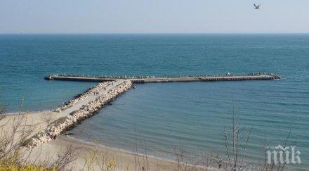 жена метна морето варненския плаж