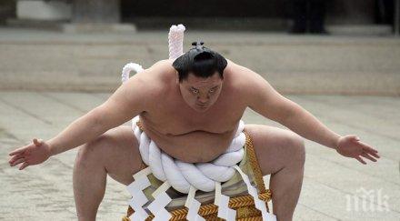 хакухо вдигна купата императора