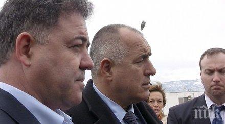 уникално продава търг оръжие милиони