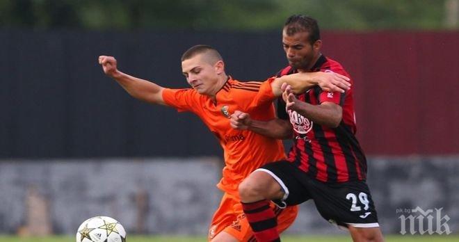 Литекс и Локо (София) занулиха Топ 6 на пясъчника в Надежда