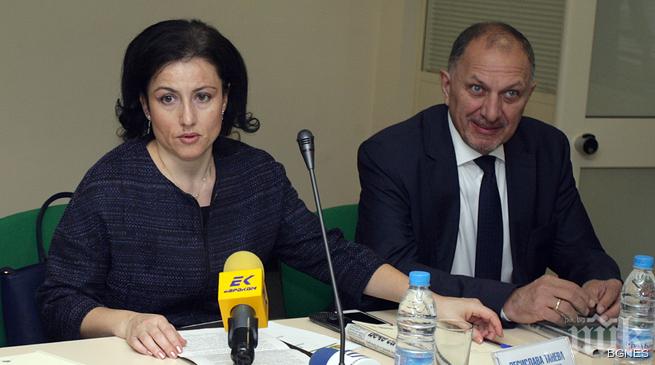 Танева: Ще направим нов Закон за храните