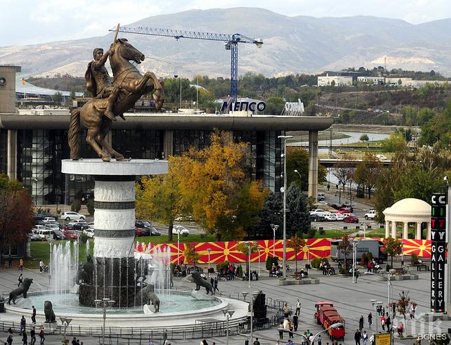 Македония иска преходно правителство, Груевски гледа към Путин и Белград