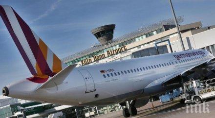 вижте изглежда разбилият самолет снимки