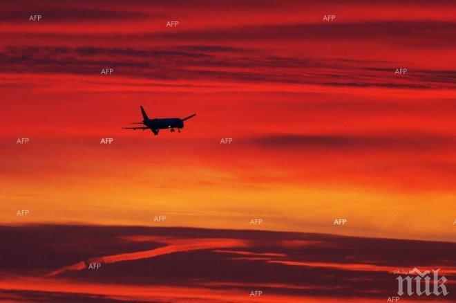 Аварийното кацане на „Боинг 737“ в Санкт Петербург е успешно