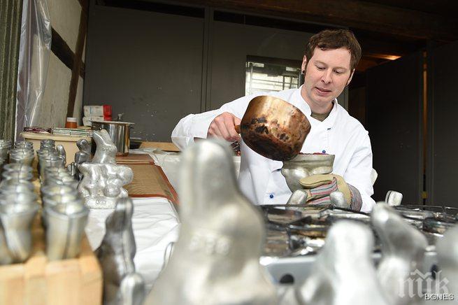 Най-скъпият шоколадов великденски заек в света тежи 5 кг