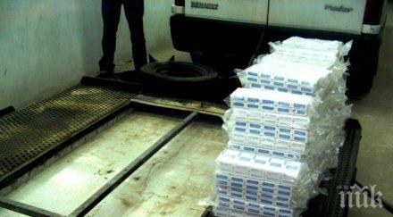 автоплатформа цигарен разкриха задържаха митническите служители дунав мост