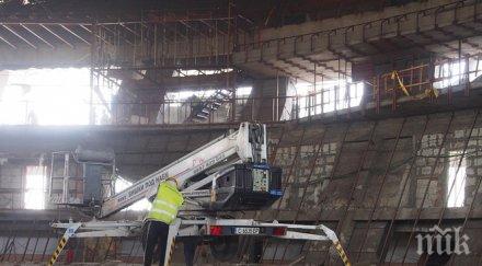 спортната гимнастика акробатиката надяват зала конгресна готова световната купа