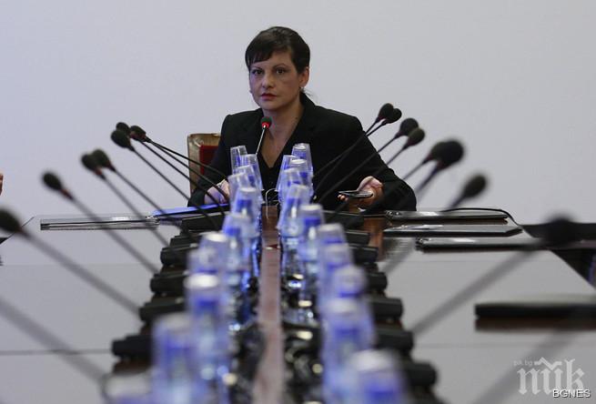 Здравната комисия отхвърли регламентирането на професията лекарски асистент